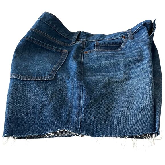 OLD NAVY HI-RISE SLOUCHY STRAIGHT RAW HEM SHORTS, WOMENS-12-DENIM BLUE, MID-LGTH - Picture 9 of 12